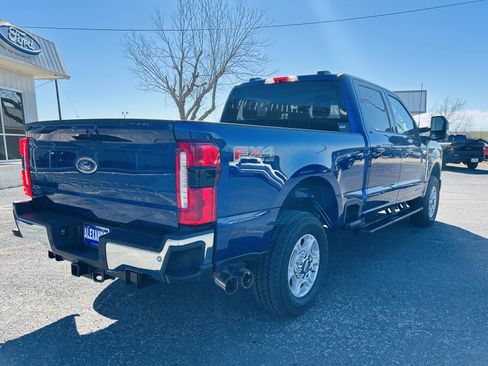 New 2026 Ford F250 XLT w/ XLT Premium Package AWD/4WD image 10