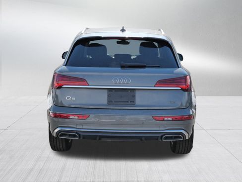 Used 2023 Audi Q5 2.0T Premium w/ Convenience Package image 6