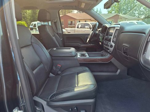 Used 2018 GMC Sierra 1500 SLT w/ SLT Premium Package AWD/4WD image 29