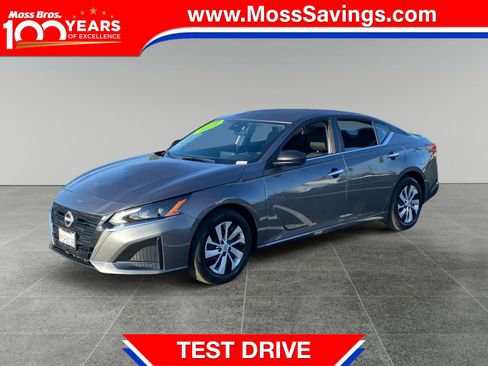 Used 2025 Nissan Altima 2.5 S FWD image 1
