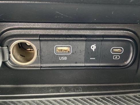 Used 2023 Kia Sportage SX image 18