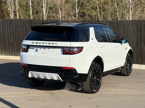 Used 2025 Land Rover Discovery Sport Dynamic SE image 6