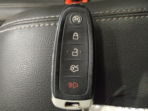 Used 2014 Ford Escape Titanium AWD/4WD image 32