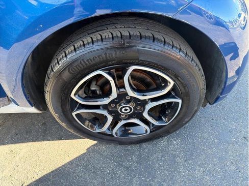 Used 2016 smart fortwo Prime image 24