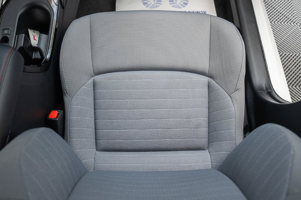 Certified 2024 Toyota Corolla SE FWD image 31