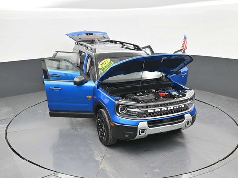 Certified 2025 Ford Bronco Sport Outer Banks AWD/4WD image 42