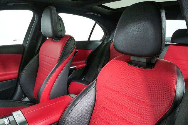 Used 2023 Mercedes-Benz C 300 Sedan image 5