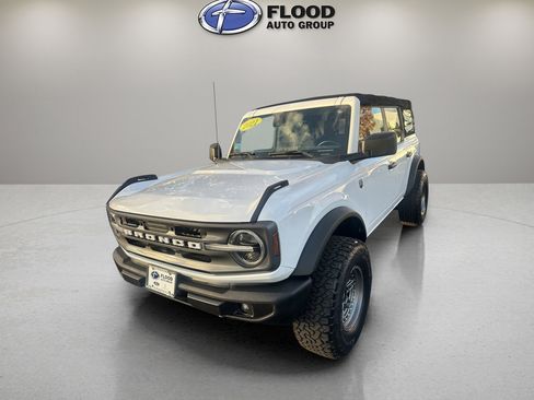 Used 2021 Ford Bronco Big Bend image 3