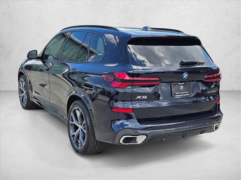 Certified 2026 BMW X5 xDrive50e w/ M Sport Package image 7