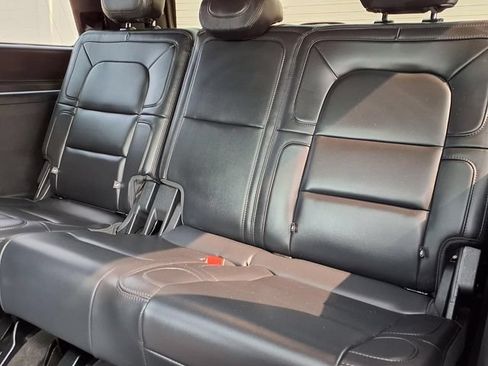Certified 2024 Lincoln Navigator Reserve AWD/4WD image 6
