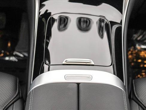 Certified 2026 Mercedes-Benz GLC 300 4MATIC image 19