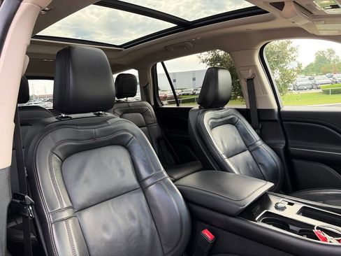 Used 2022 Lincoln Aviator Reserve w/ Equipment Group 201A AWD/4WD image 29