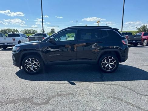 Used 2026 Jeep Compass Limited AWD/4WD image 14