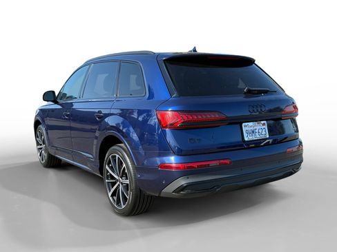 Used 2023 Audi Q7 3.0T Premium Plus w/ Premium Plus Package AWD/4WD image 3