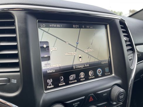 Used 2017 Jeep Grand Cherokee Trailhawk AWD/4WD image 18