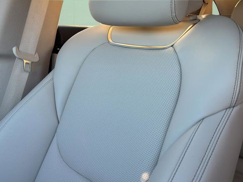 Certified 2026 Genesis GV70 2.5T image 45