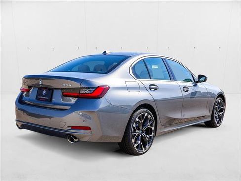 Used 2025 BMW 330i xDrive 330i xDrive w/ Premium Package image 5