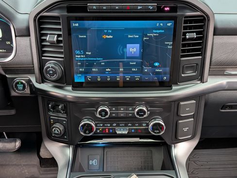 Used 2021 Ford F150 Platinum w/ Equipment Group 701A High image 26