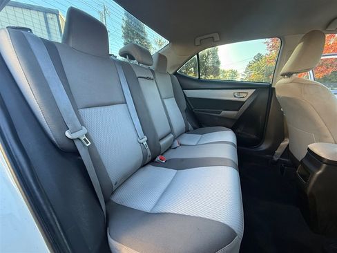 Used 2019 Toyota Corolla LE image 23