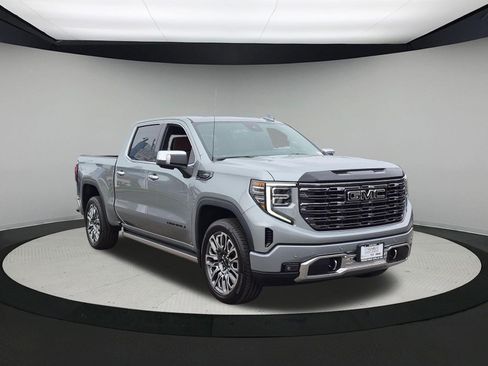 New 2026 GMC Sierra 1500 Denali Ultimate w/ LPO, Black Badging Package AWD/4WD image 7