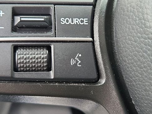 Certified 2023 Honda HR-V LX image 27