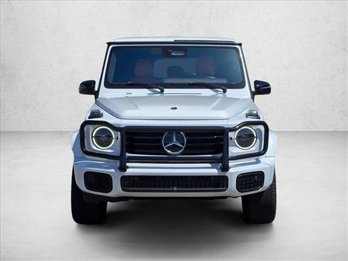 Used 2025 Mercedes-Benz G 550 image 2