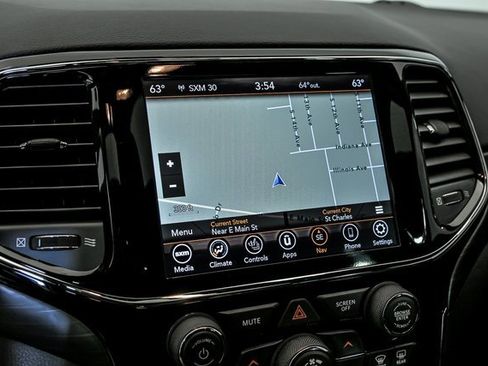 Used 2020 Jeep Grand Cherokee Altitude image 23