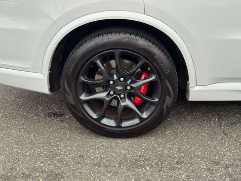 Used 2023 Dodge Durango R/T w/ Tow 'N Go Package AWD/4WD image 10