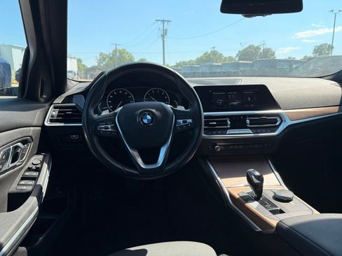 Used 2020 BMW 330i Sedan w/ Driving Assistance Package RWD image 21