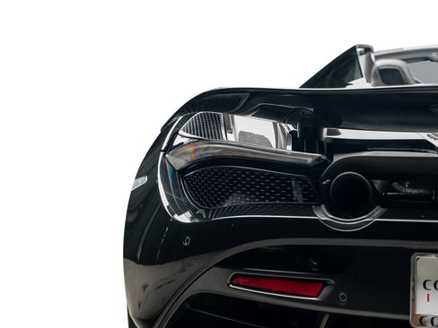 Used 2020 McLaren 720S Spider RWD image 14