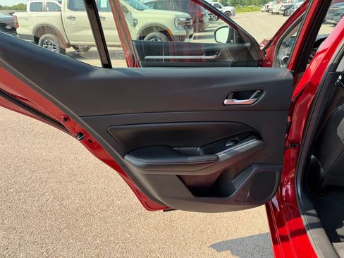 Used 2024 Nissan Altima 2.5 SR w/ SR Premium Package FWD image 12