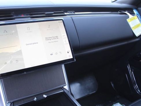 New 2026 Land Rover Range Rover SV image 12