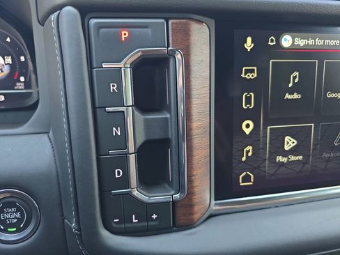 Used 2023 GMC Yukon XL Denali Ultimate AWD/4WD image 21