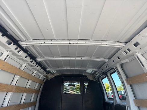 Used 2023 Chevrolet Express 2500 w/ Driver Convenience Package image 25