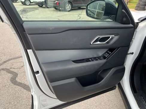 Used 2024 Land Rover Range Rover Velar S image 10
