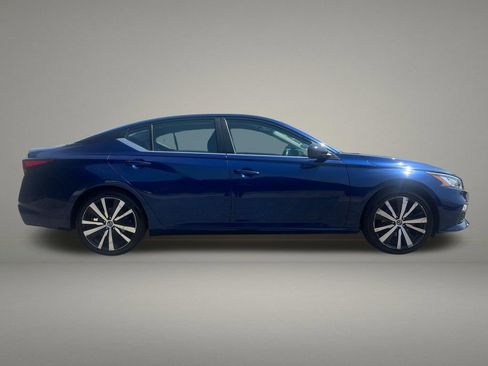 Used 2020 Nissan Altima 2.5 SR FWD image 6