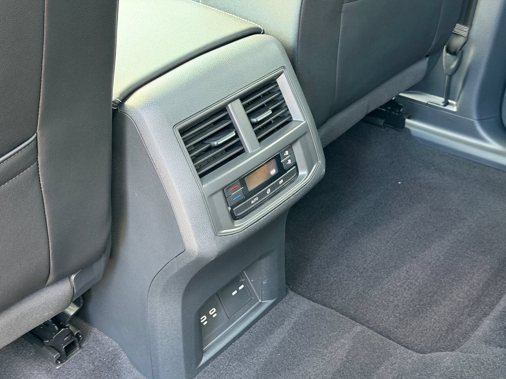 Certified 2023 Volkswagen Atlas SEL AWD/4WD image 24