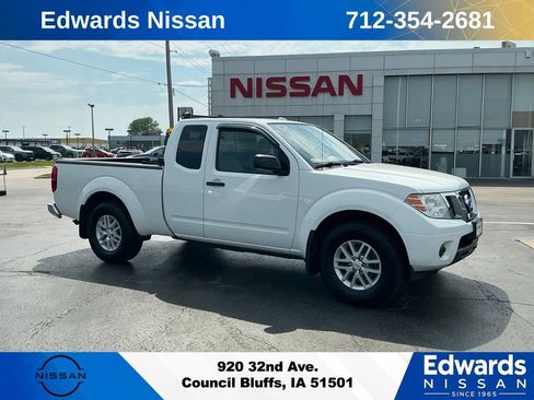 Used 2016 Nissan Frontier SV AWD/4WD image 1