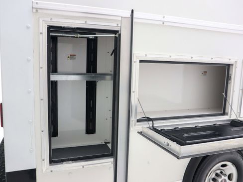 Used 2022 GMC Savana 3500 w/ Power Convenience Package RWD image 14