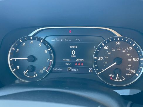 Used 2023 Nissan Frontier SV w/ Technology Package image 11