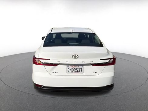 Used 2025 Toyota Camry LE FWD image 11
