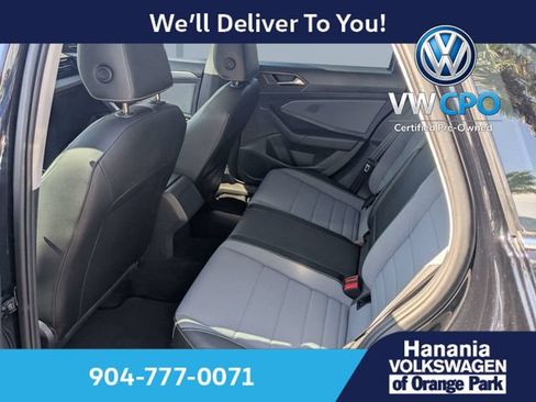 Certified 2025 Volkswagen Jetta SE FWD image 12