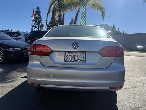 Used 2012 Volkswagen Jetta Sedan FWD image 13