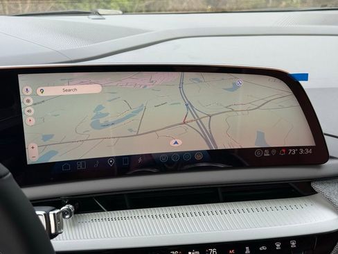 New 2026 Cadillac Optiq Luxury 2 image 4