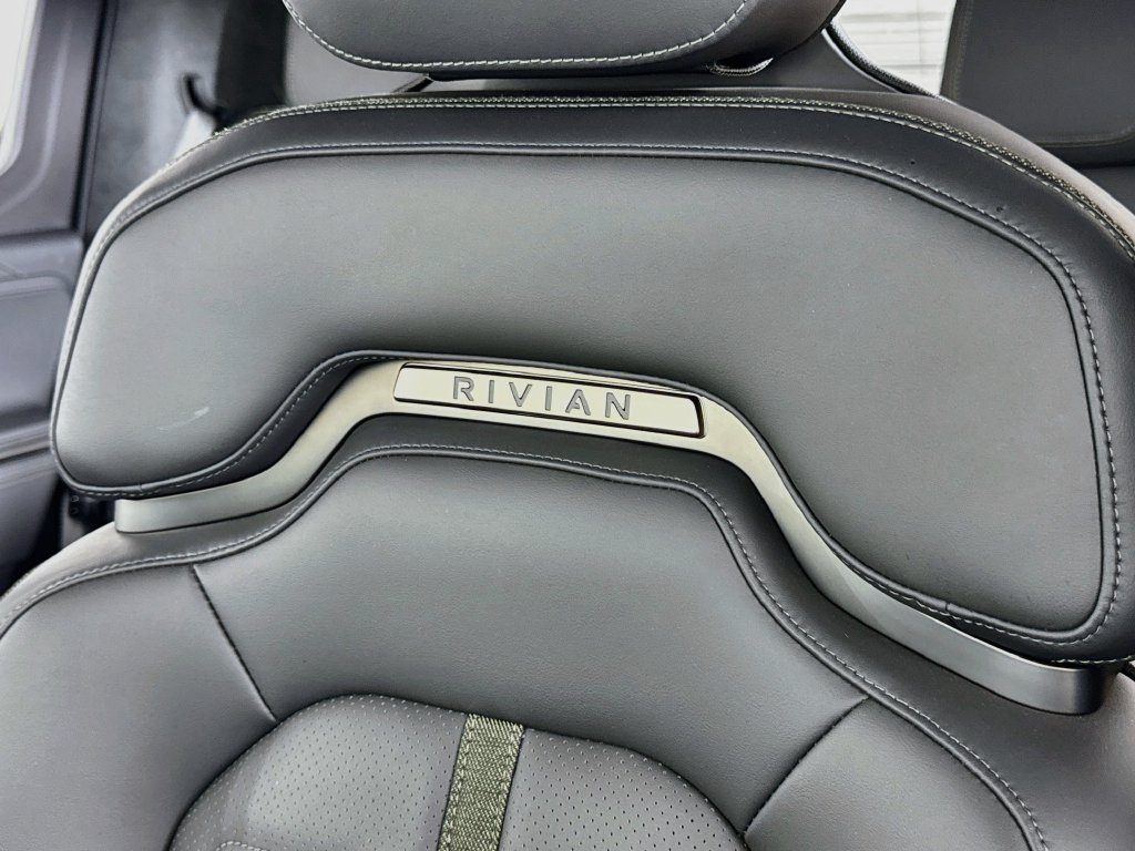 Used 2023 Rivian R1T Adventure Dual AWD/4WD image 14