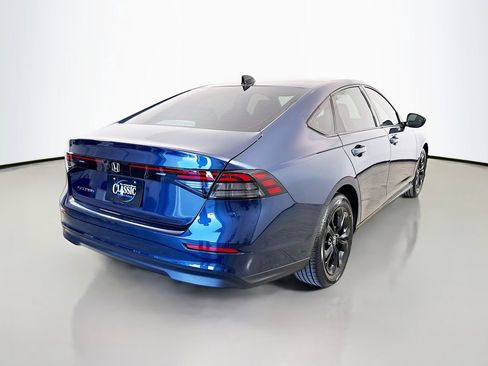 New 2025 Honda Accord SE image 7