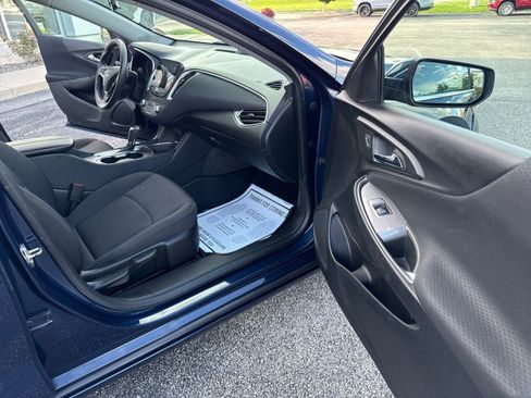 Used 2019 Chevrolet Malibu LT w/ Driver Confidence Package II FWD image 30