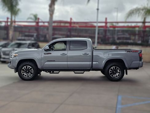 Used 2021 Toyota Tacoma TRD Sport w/ Technology Package image 9