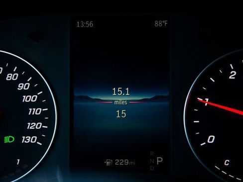 Used 2025 Mercedes-Benz Sprinter 2500 image 38