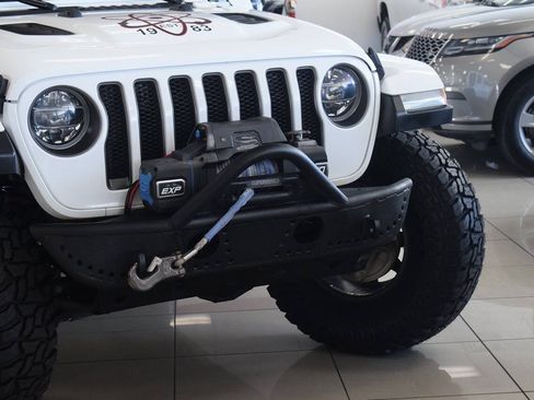 Used 2018 Jeep Wrangler Unlimited Rubicon AWD/4WD image 38